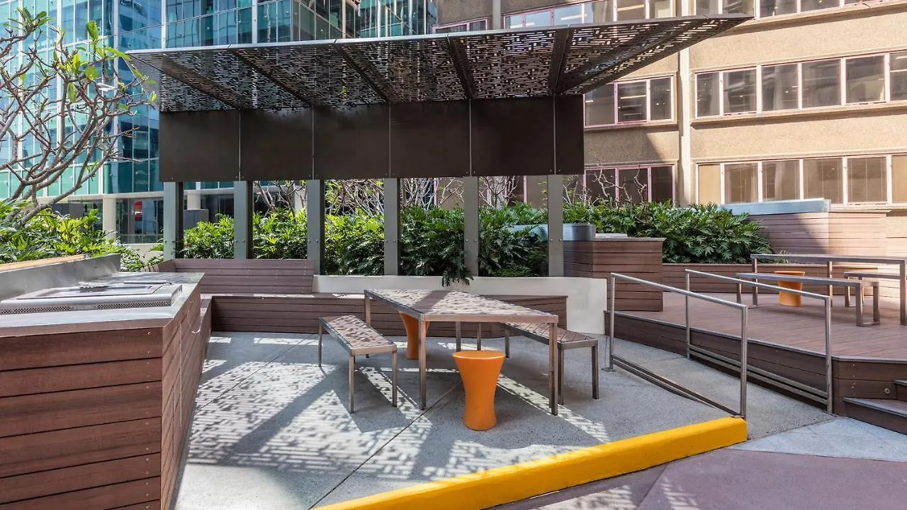 Oaks Brisbane Aurora Suites Australia