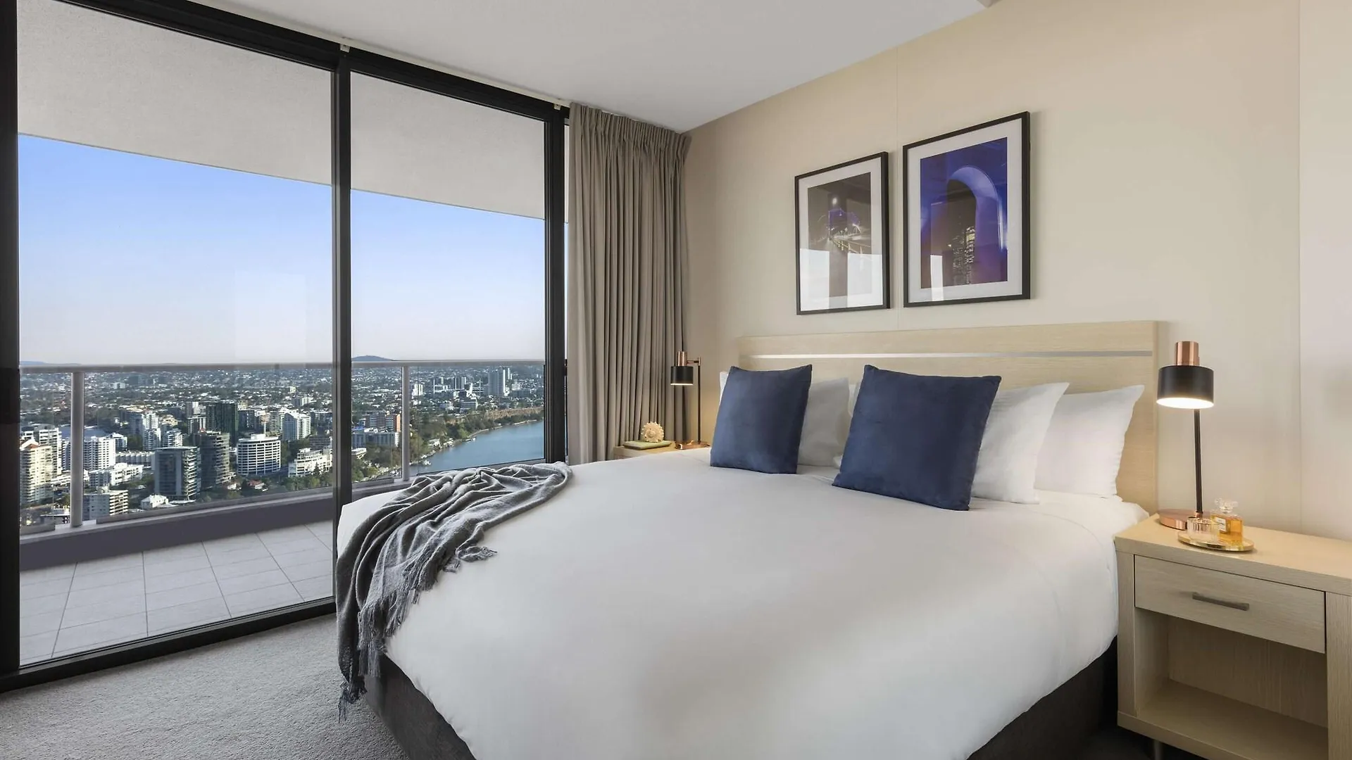 Oaks Brisbane Aurora Suites 4*,  Australia